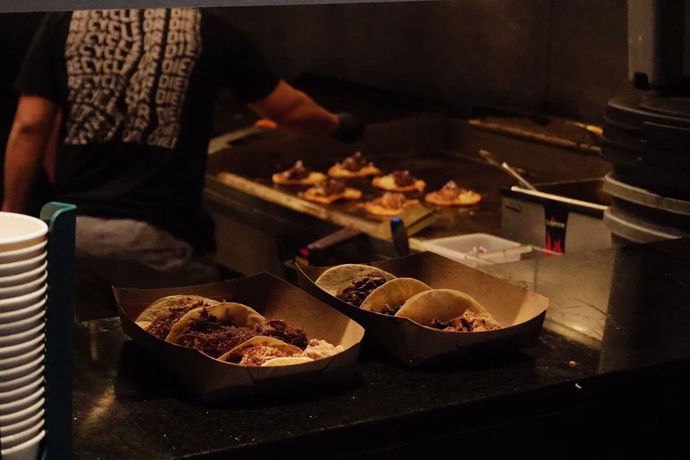 Y Tu Mam&aacute; kitchen